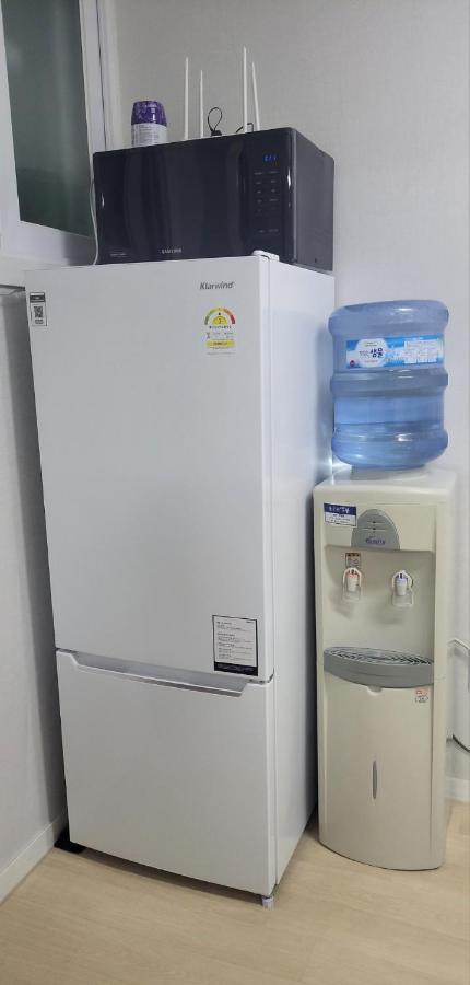 Newly Renovated 2 Bedroom Apartment #7 서울특별시 외부 사진