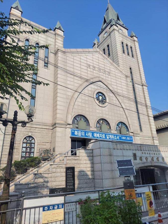 Newly Renovated 2 Bedroom Apartment #7 서울특별시 외부 사진